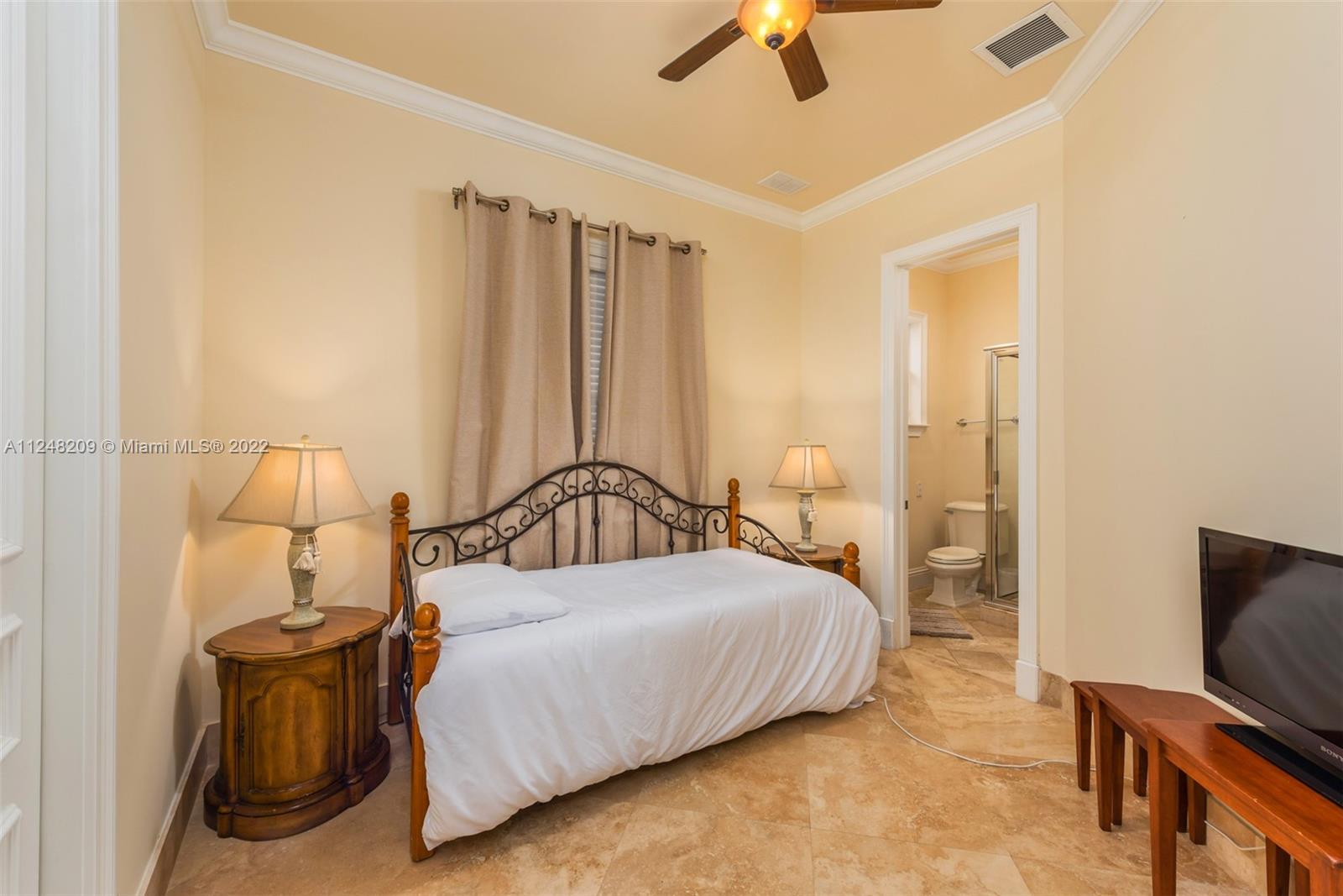 EASTERN SHORES - Residential