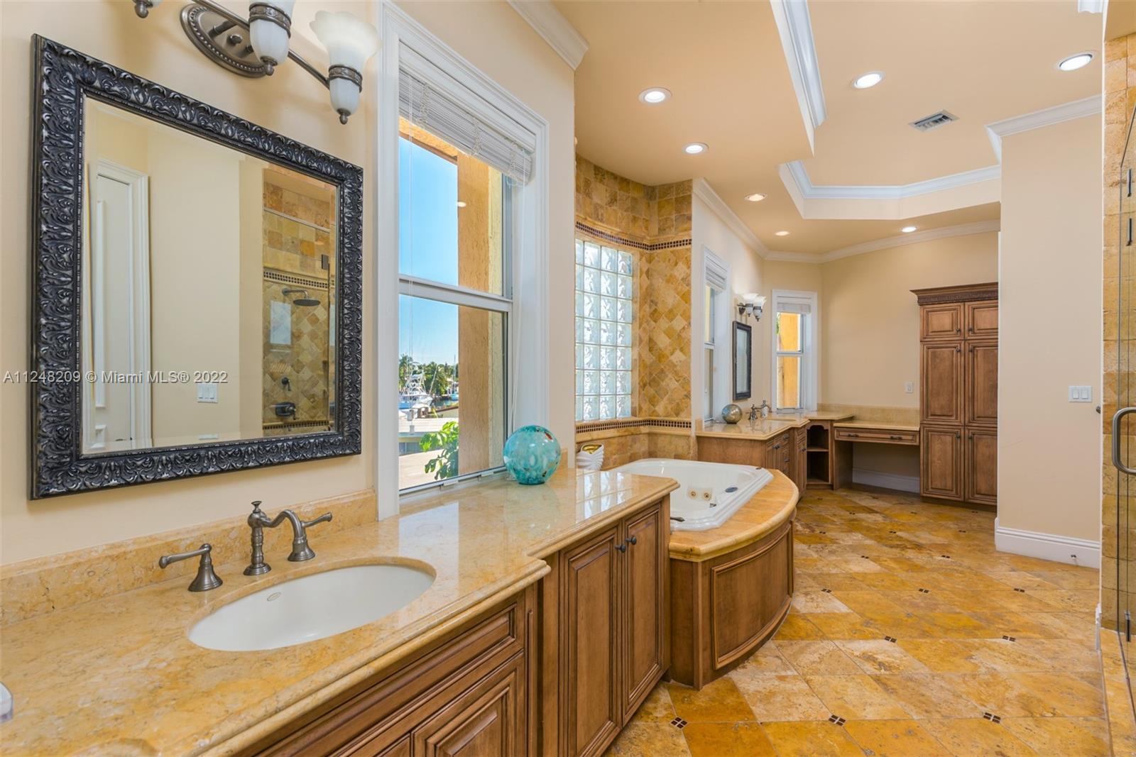 EASTERN SHORES - Residential