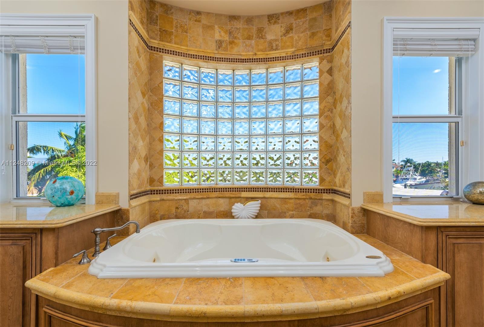 EASTERN SHORES - Residential