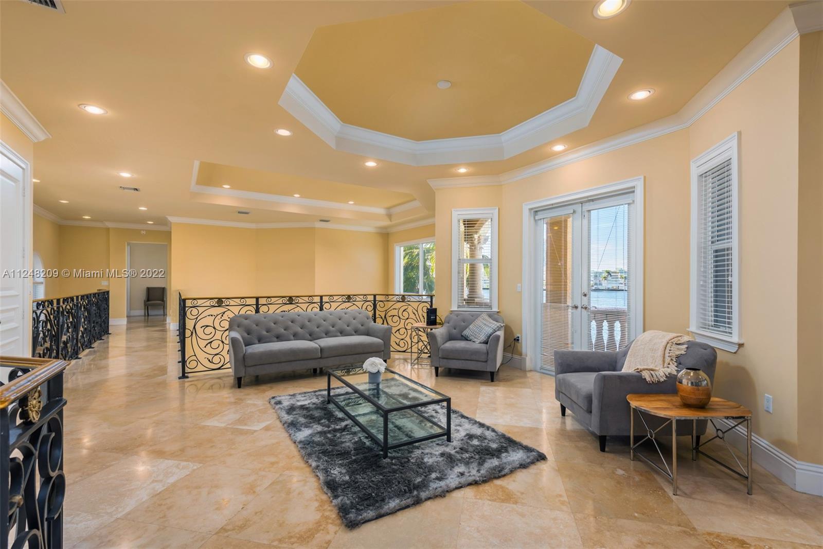 EASTERN SHORES - Residential