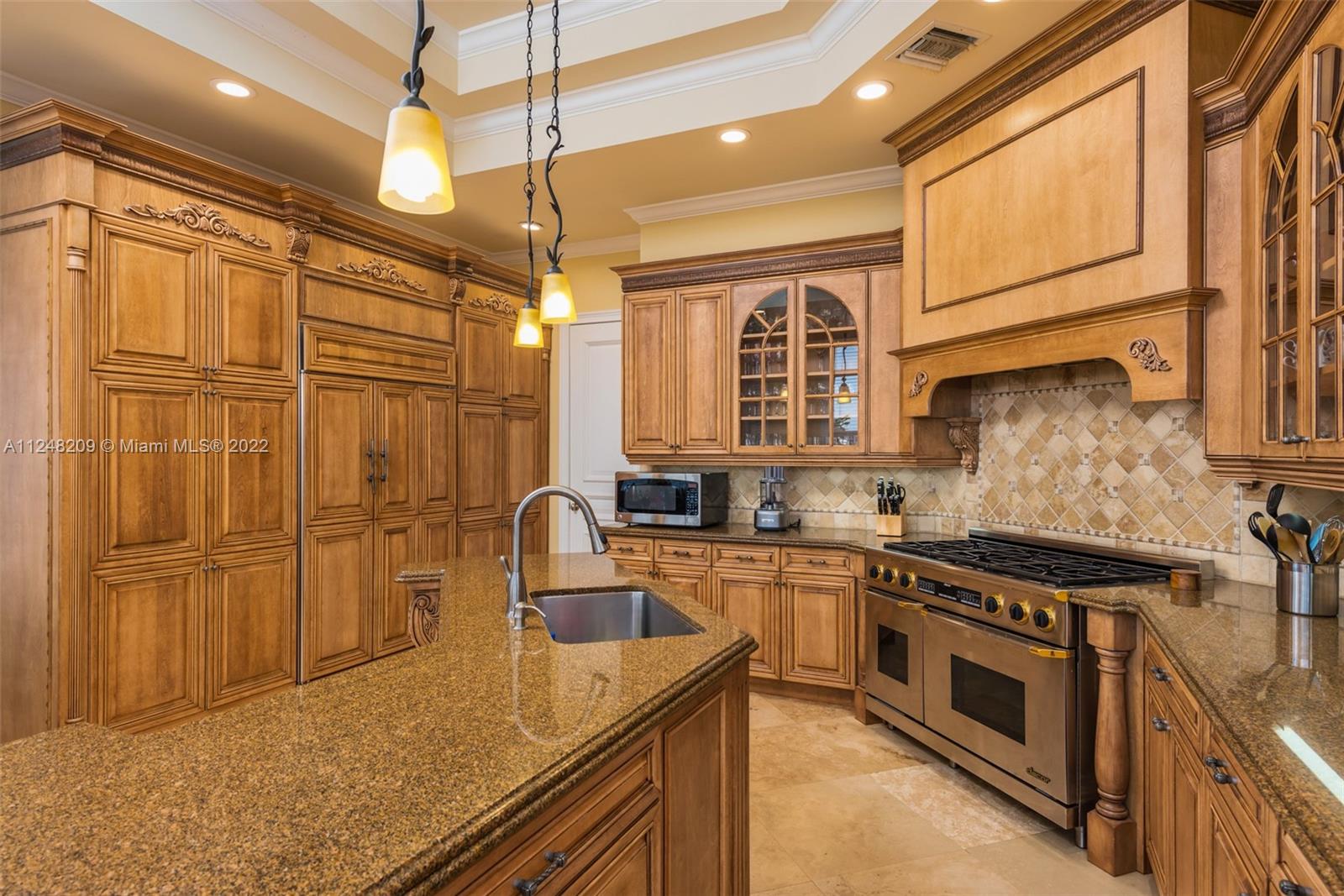 EASTERN SHORES - Residential