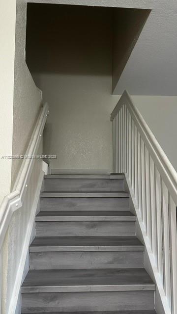 SILVER FALLS POD - Residential