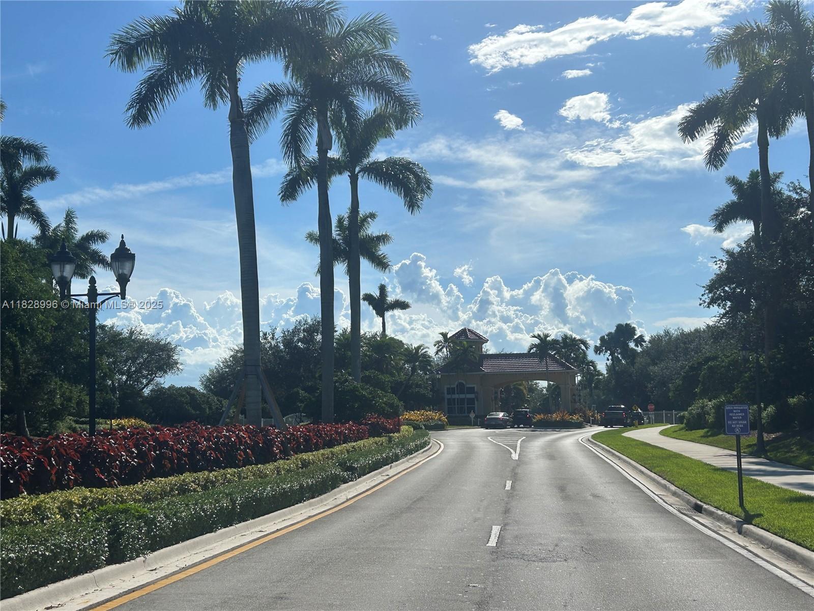 SILVER FALLS POD - Residential