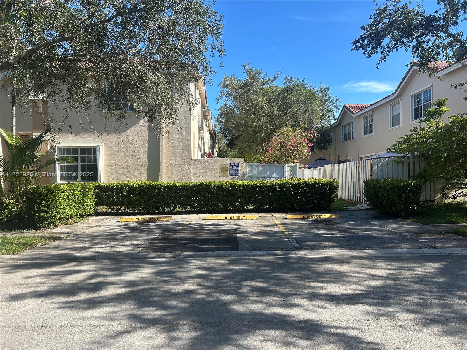 SILVER FALLS POD - Residential