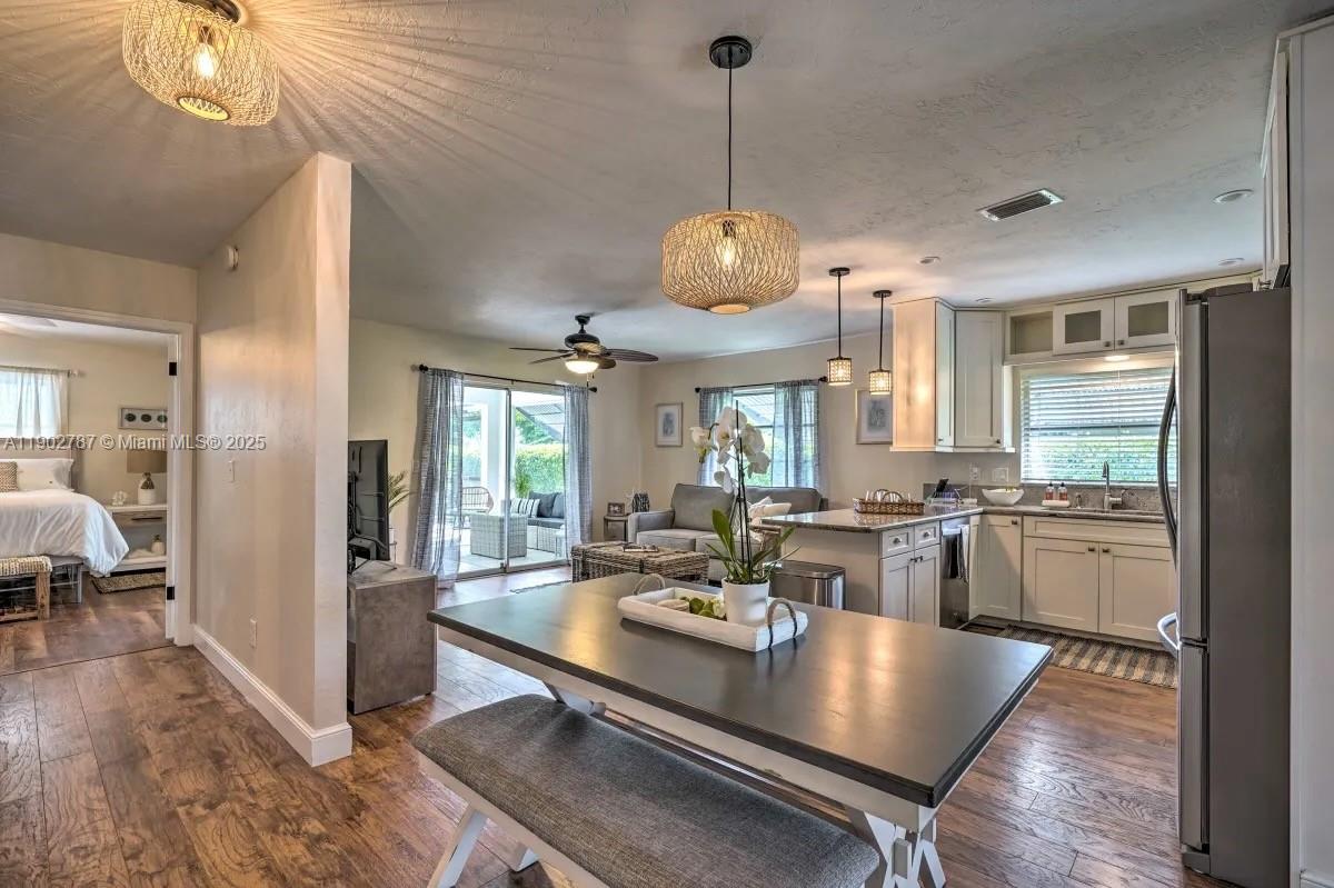 NAPLES PARK UNIT 3 - Residential Lease