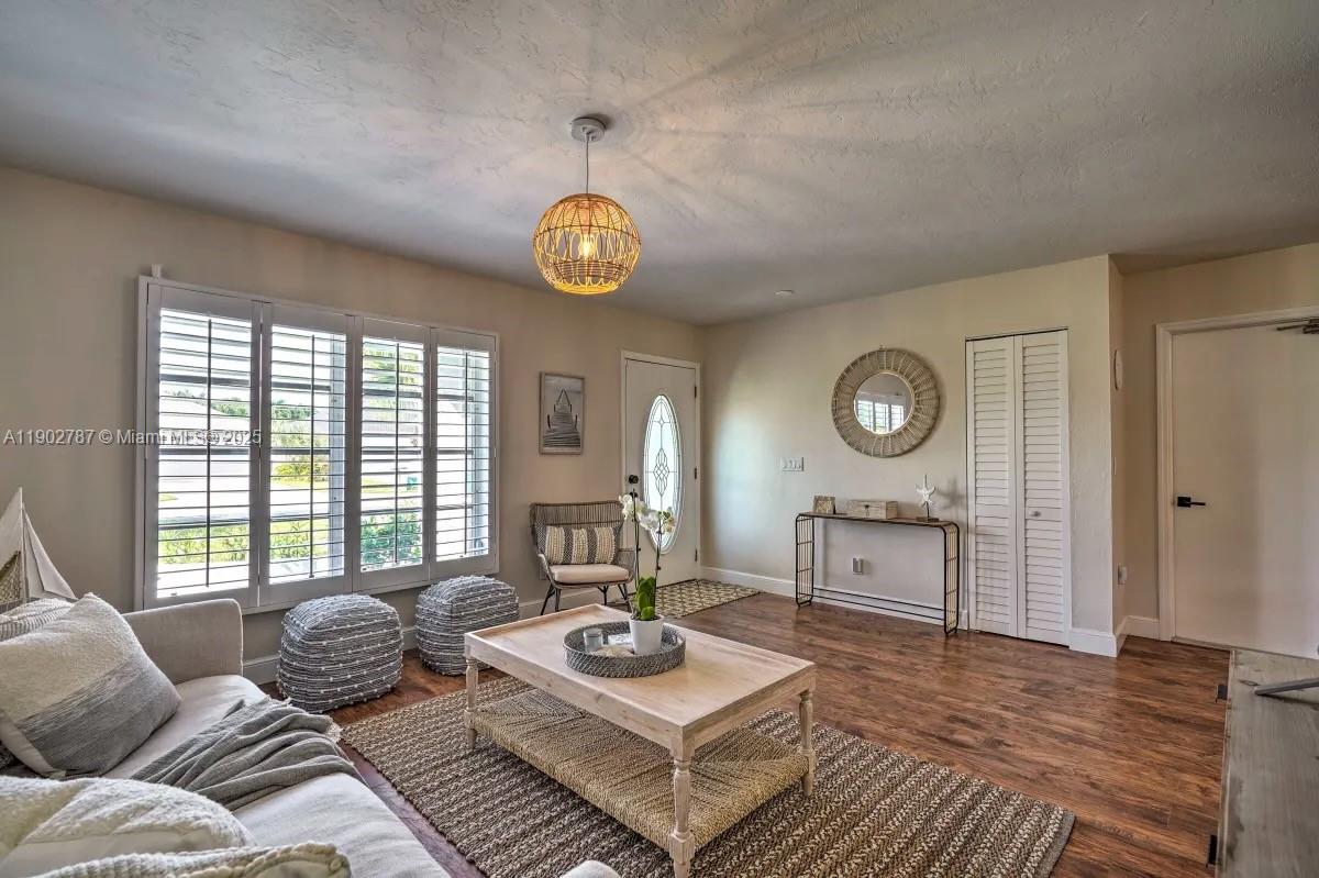 NAPLES PARK UNIT 3 - Residential Lease