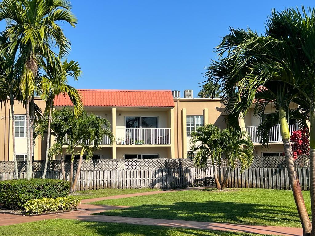 DORAL GARDENS II CONDO - Residential Lease