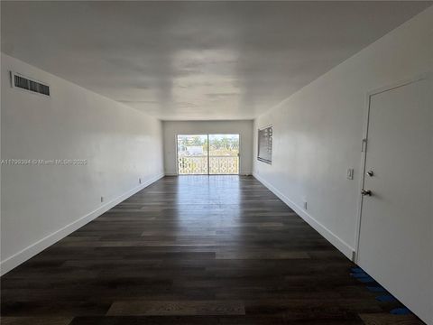 9700 E Bay Harbor Dr 401 Bay Harbor Islands FL 33154