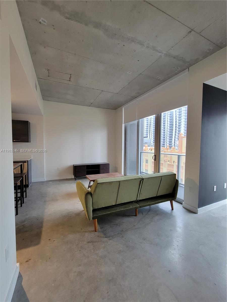 CENTRO CONDO - Residential Lease
