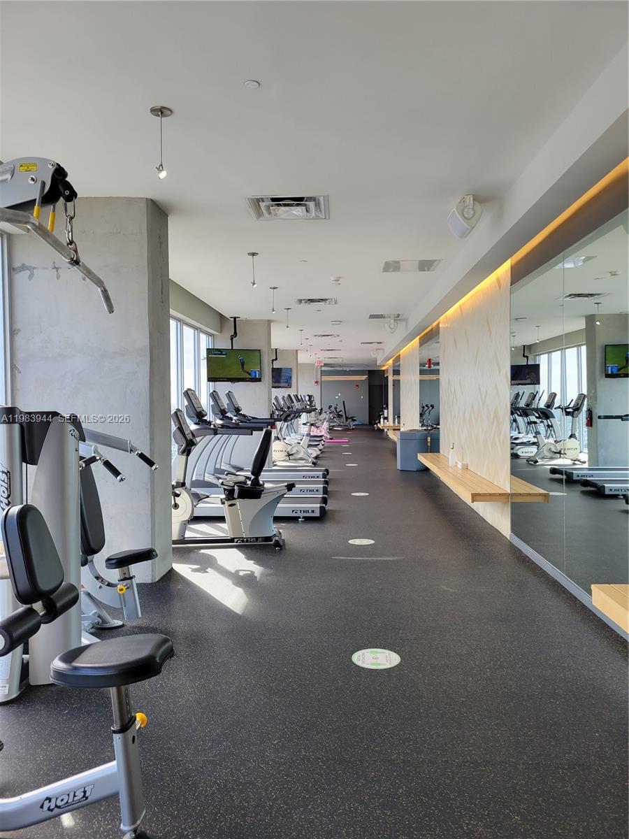 CENTRO CONDO - Residential Lease