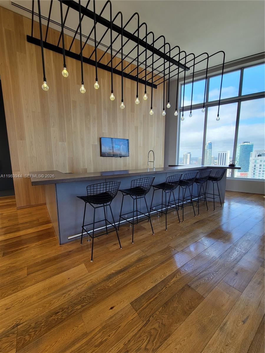 CENTRO CONDO - Residential Lease