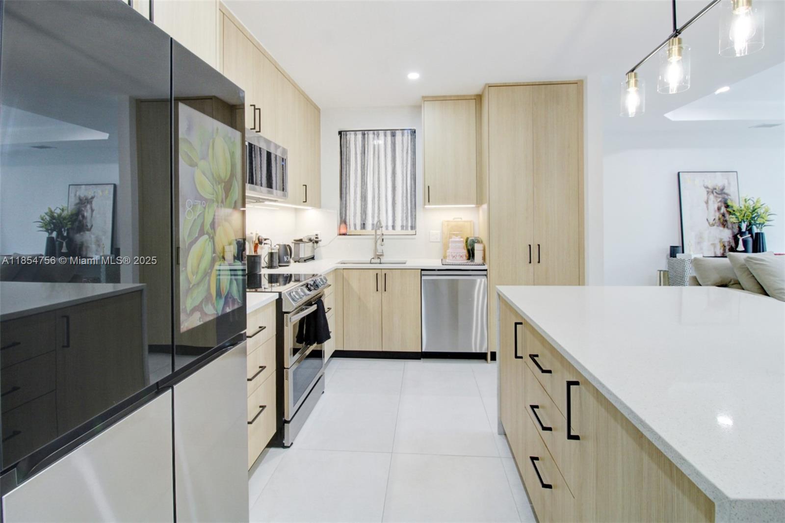 TRELLIS AT BAYSHORE - Residential