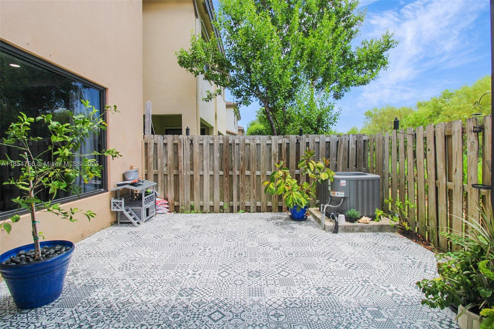 TRELLIS AT BAYSHORE - Residential