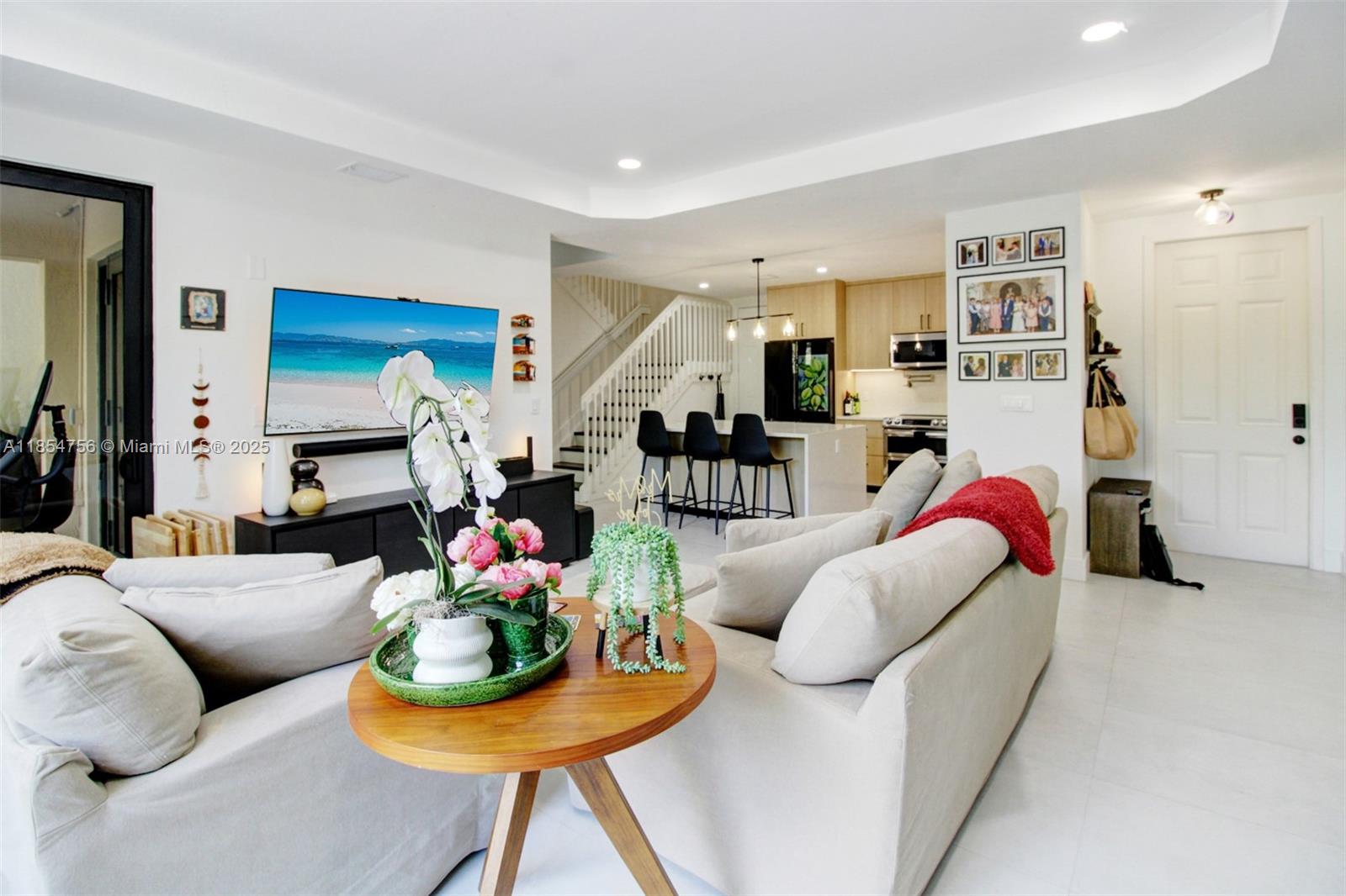 TRELLIS AT BAYSHORE - Residential