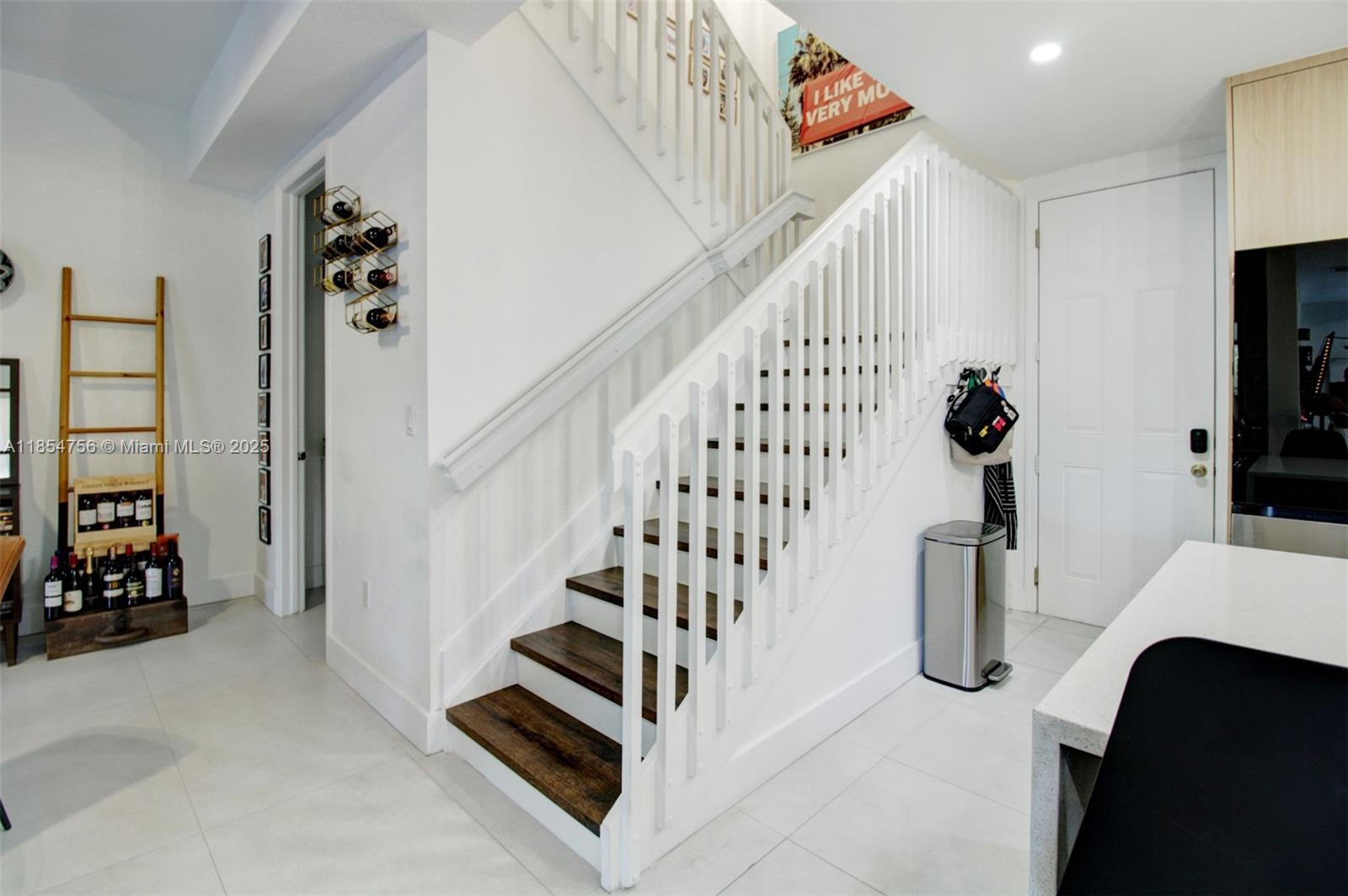 TRELLIS AT BAYSHORE - Residential