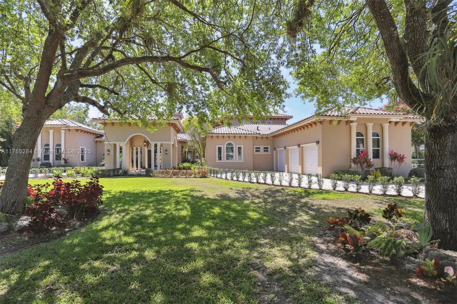 7480 SW 100th St