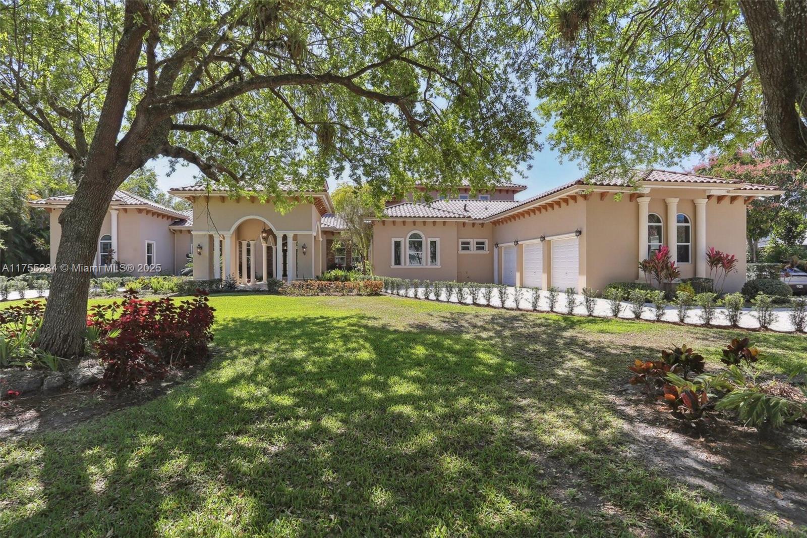 7480 SW 100th St