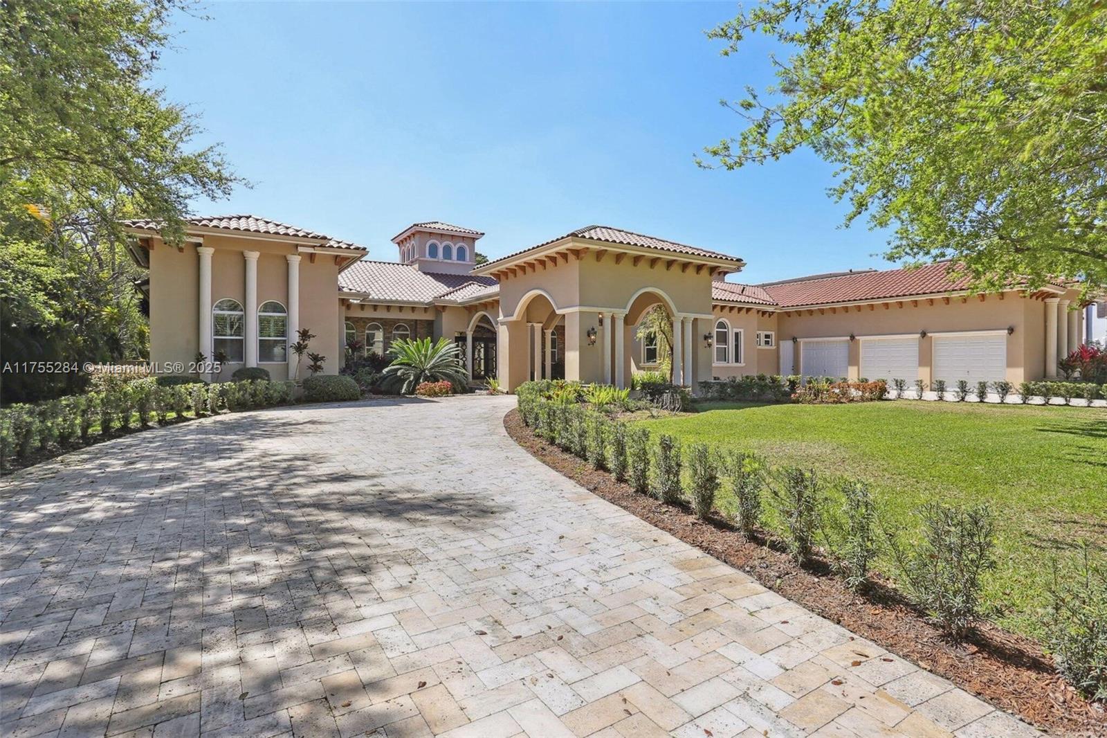 7480 Sw 100th St, Pinecrest, Miami-Dade County, Florida - 7 Bedrooms  
9 Bathrooms - 
