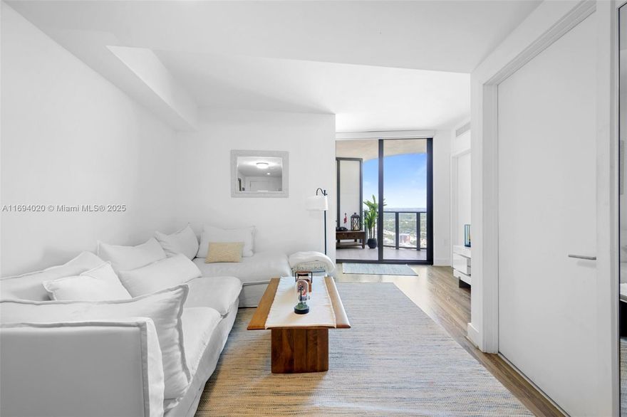 Beautiful 1 bedroom 1 bath plus enclosed Dens, Brand New Furniture, tastefully decorated. Impressive City Views and Breath Taking Sunsets. Fully equipped, New Appliances, Washer and Dryer inside the unit. Hiegh end building, with luxurious amenities. Excellent LOCATION! 15min drive from the Beaches and the International Airport. Walking distance to the hottest spots in Miami, famous Design District and Wynwood, Brickell, Downtown. Amenities include Music Lounge & Piano Bar in Lobby. 7th Floor Pool Terrace, Lap Pool, Jaccuzi. Full-Service Spa, Restaurant, State-of-the-Art Fitness Center, Game Room. Tennis Court. Bocce Court. Perfect for Homeowners and Investors! 30 days lease allowed.