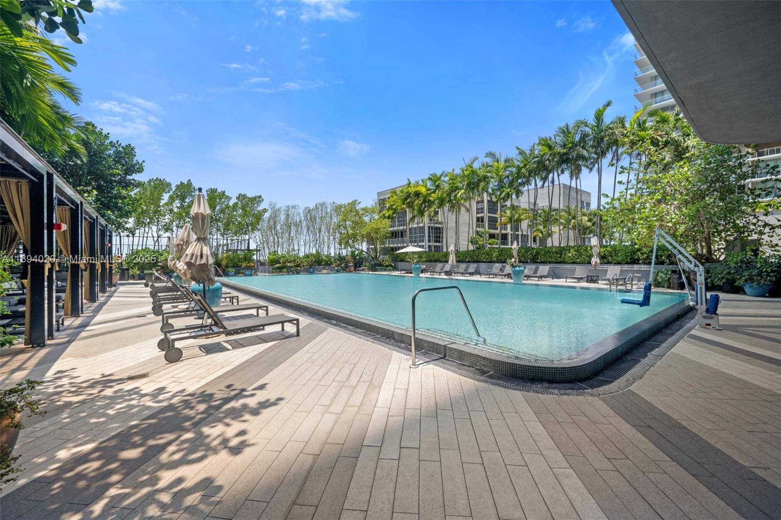 3401 MIDTOWN CONDO - Residential