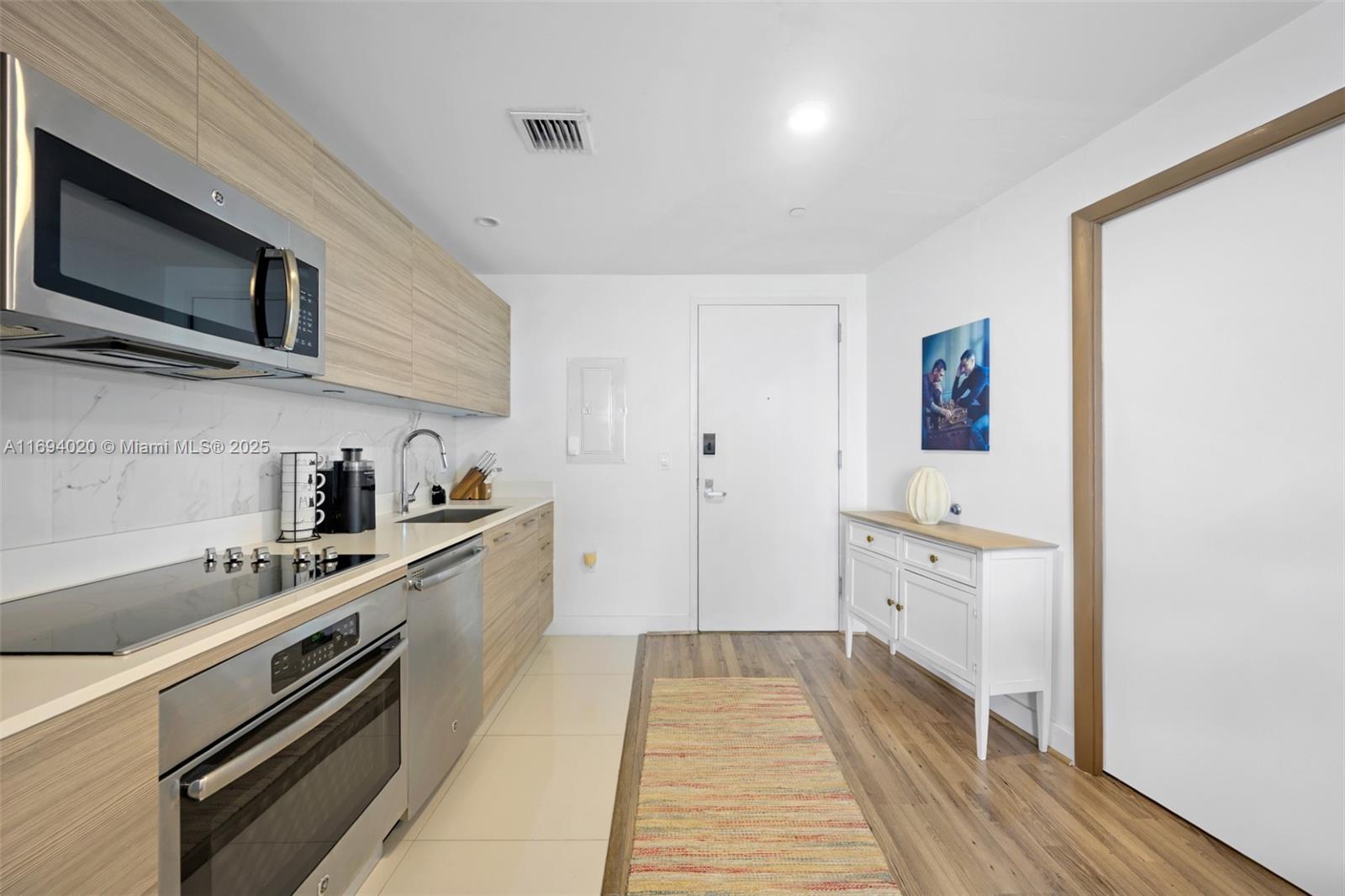 3401 MIDTOWN CONDO - Residential