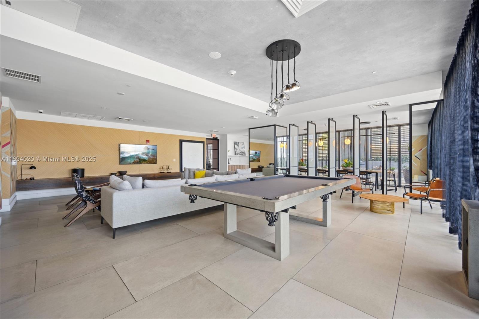 3401 MIDTOWN CONDO - Residential