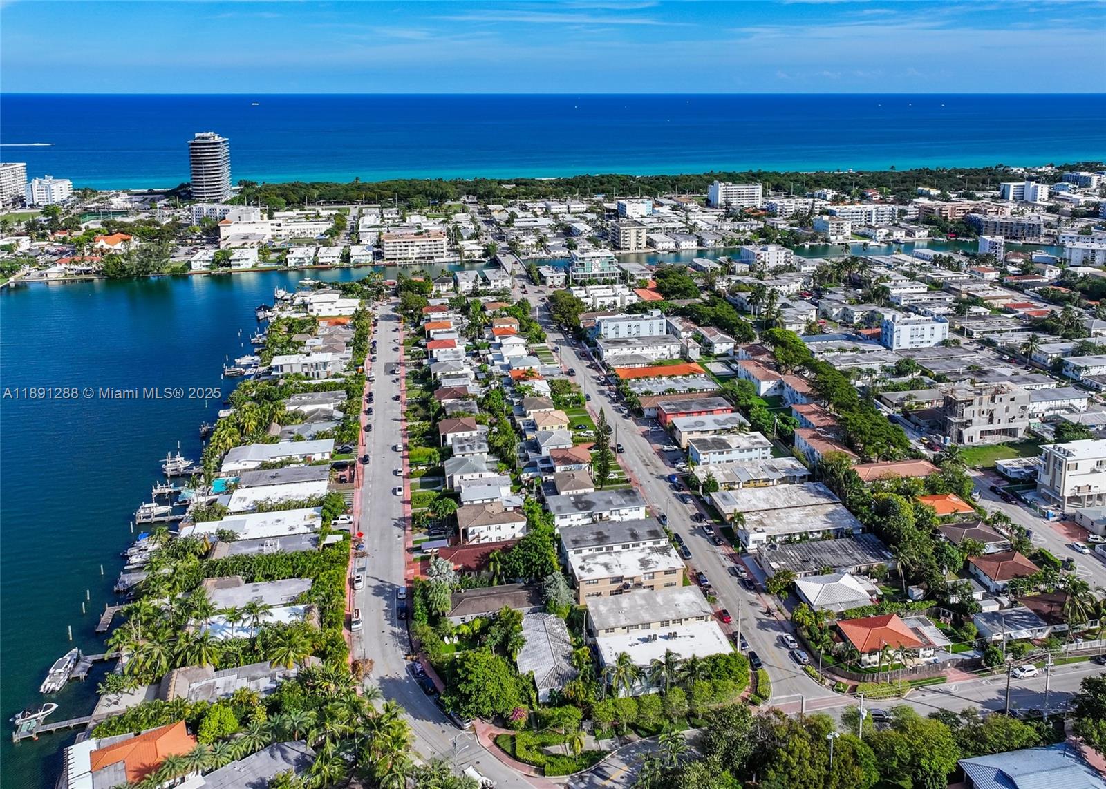 BISCAYNE BCH SUB - Residential Lease