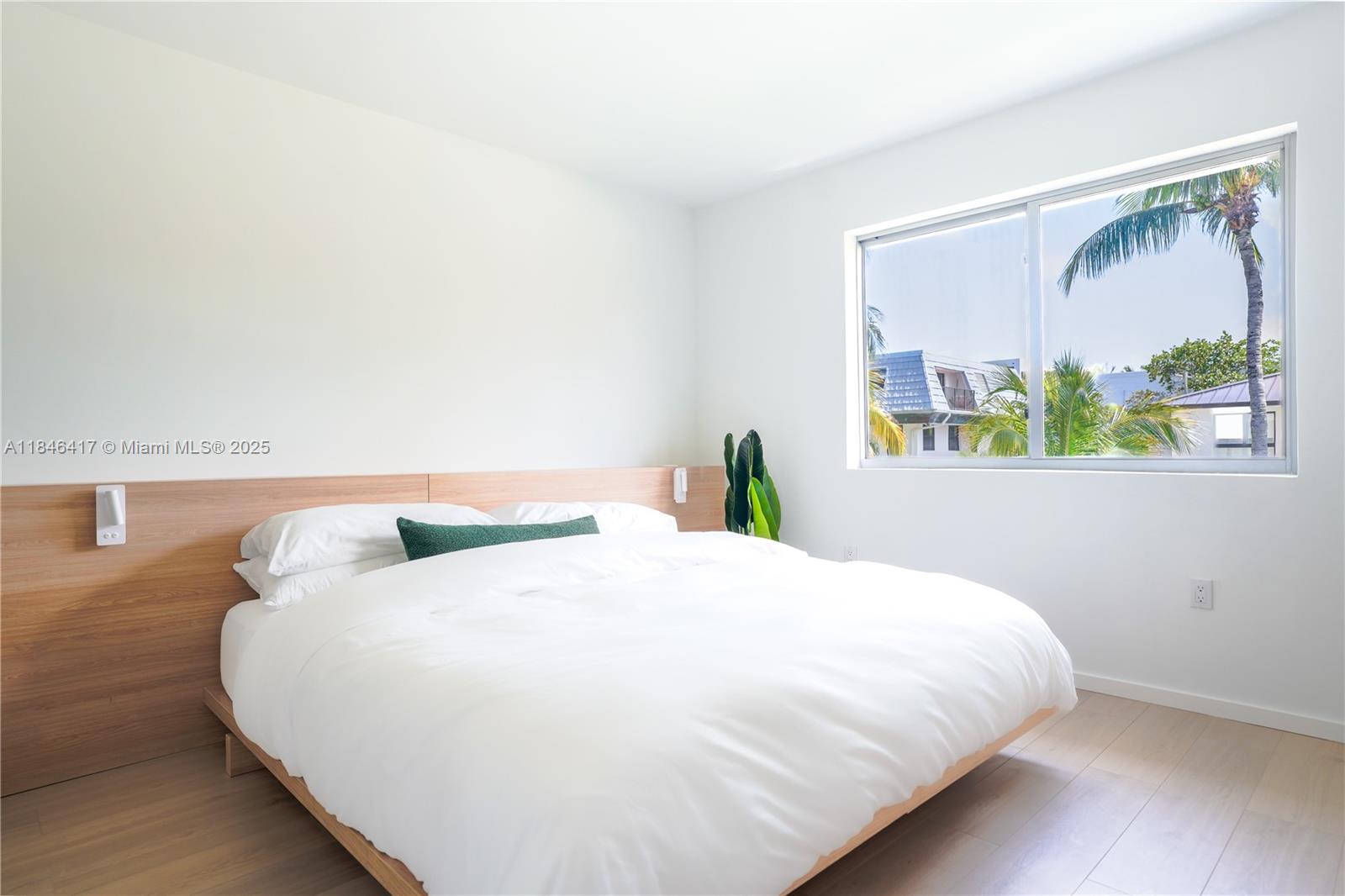 BAHAMA HOUSE CONDO - Residential Lease