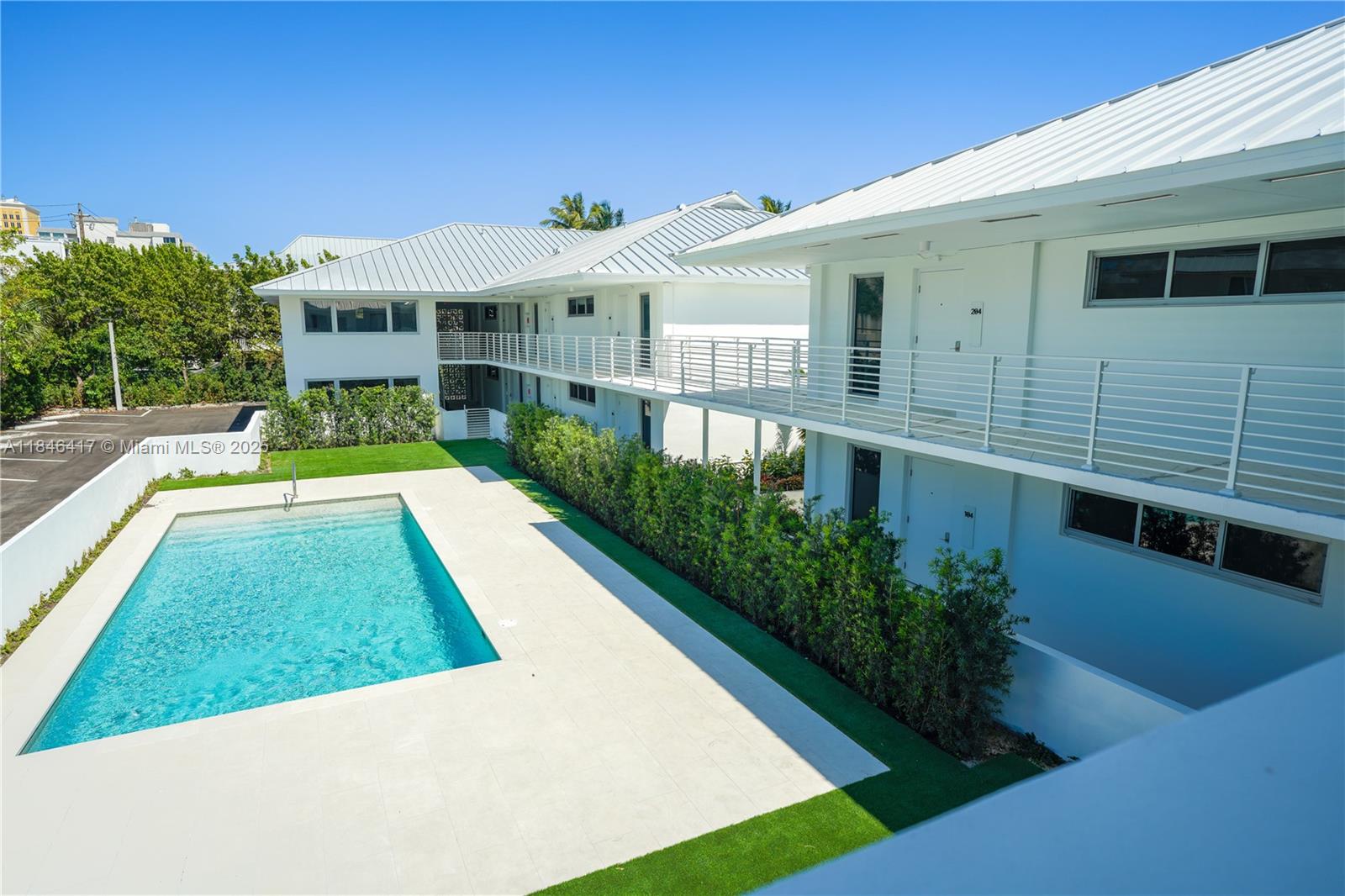 BAHAMA HOUSE CONDO - Residential Lease