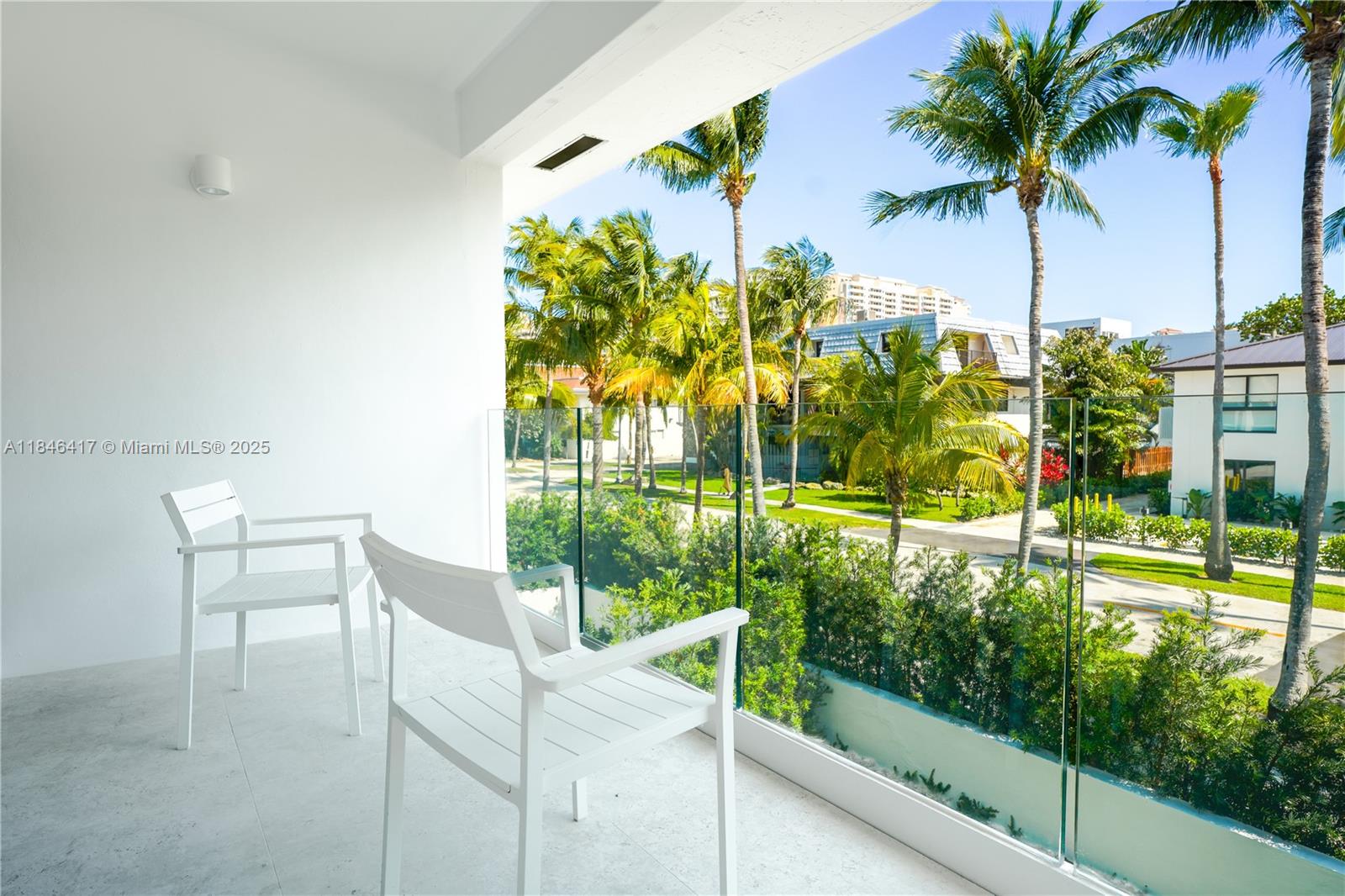 BAHAMA HOUSE CONDO - Residential Lease