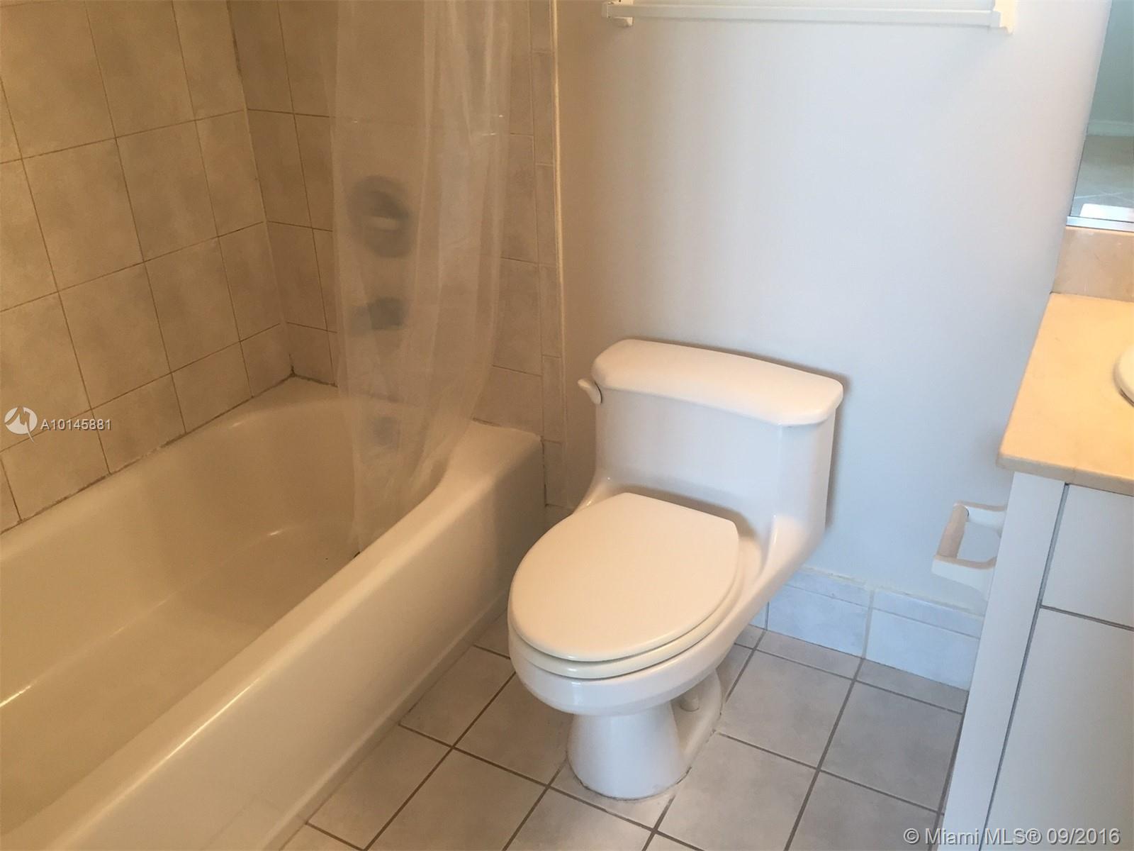 SURFSIDE PALMS CONDO - Residential Lease