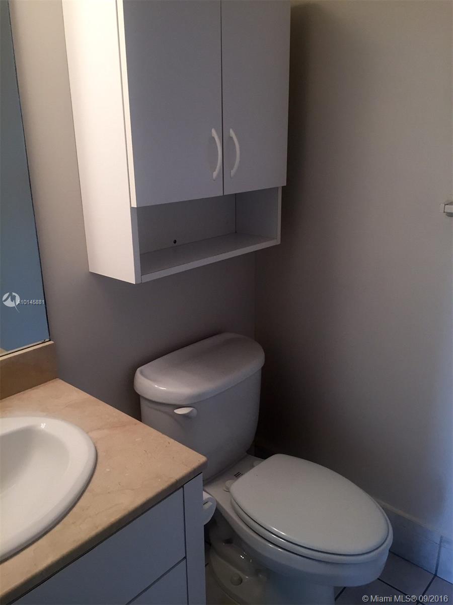 SURFSIDE PALMS CONDO - Residential Lease