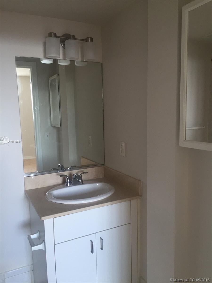 SURFSIDE PALMS CONDO - Residential Lease