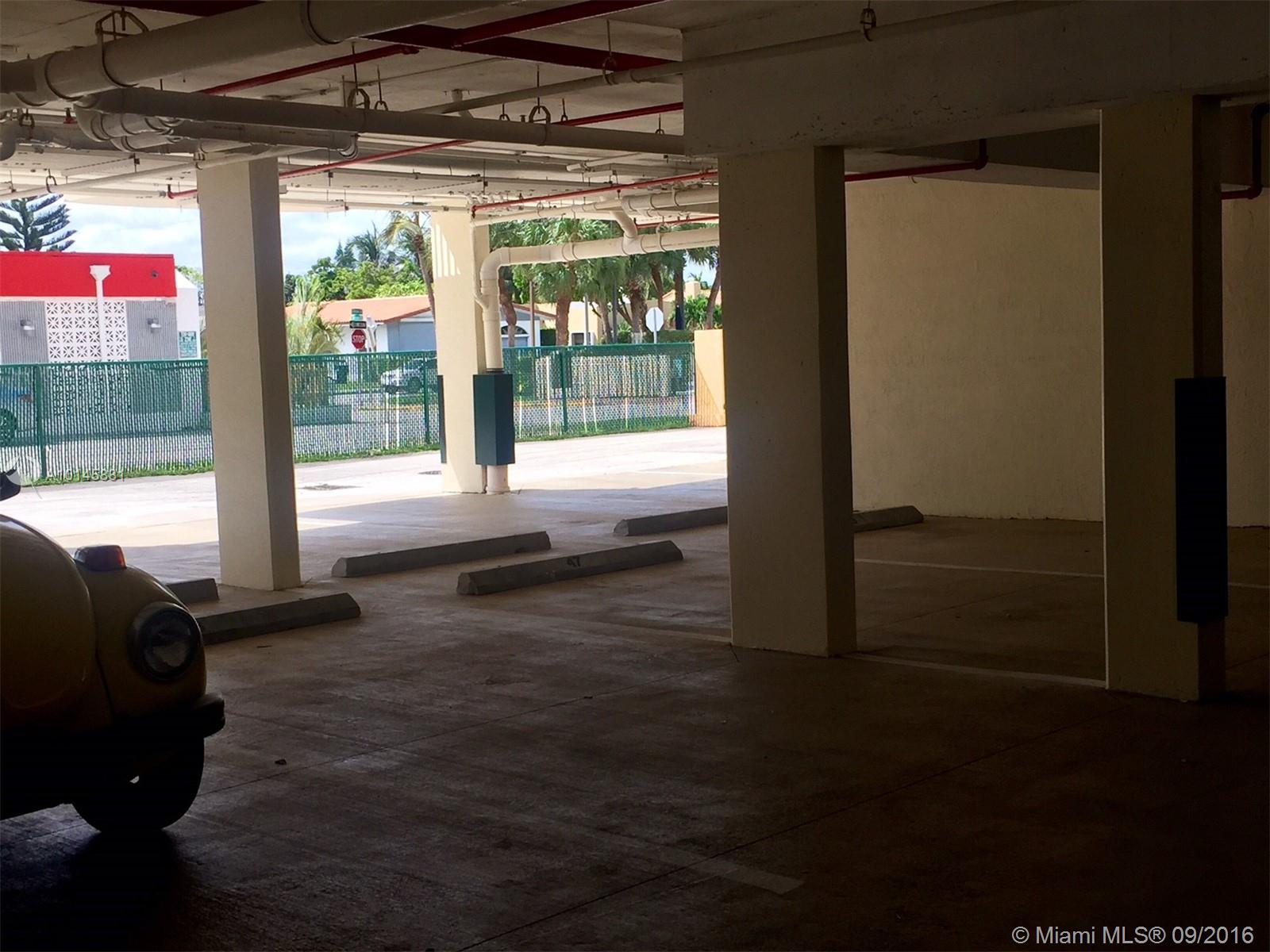 SURFSIDE PALMS CONDO - Residential Lease