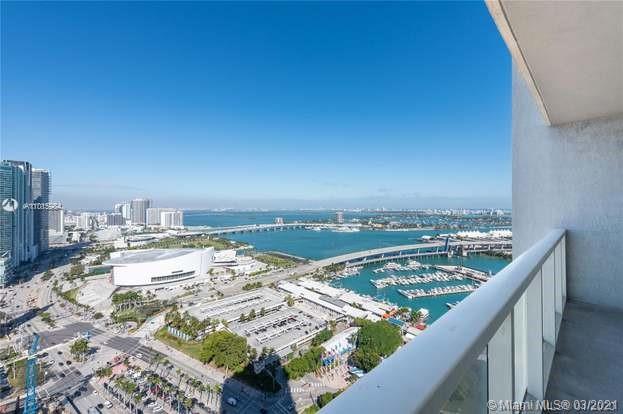VIZCAYNE NORTH - Residential Lease