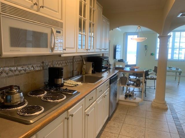 Rental Property at 100 Lincoln Rd 1434, Miami Beach, Miami-Dade County, Florida - Bedrooms: 1 
Bathrooms: 1  - $3,800 MO.