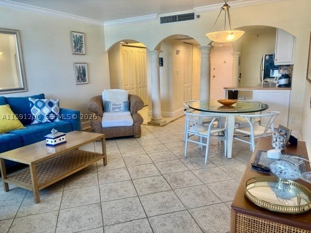100 Lincoln Rd 1434