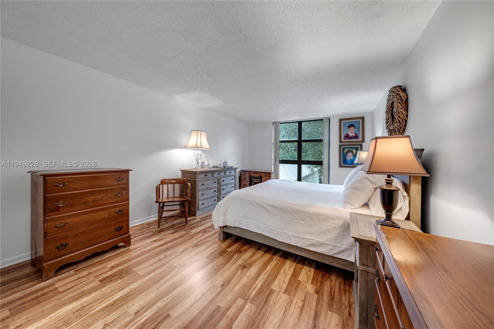 THE TOWERS OF QUAYSIDE CO - Residential