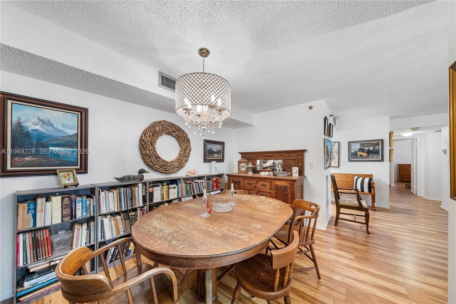 THE TOWERS OF QUAYSIDE CO - Residential