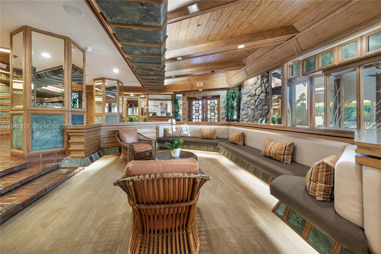 THE TOWERS OF QUAYSIDE CO - Residential