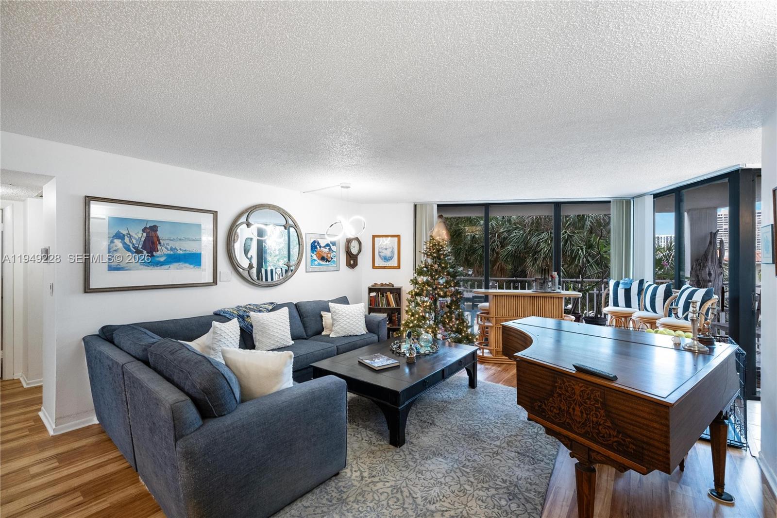 THE TOWERS OF QUAYSIDE CO - Residential