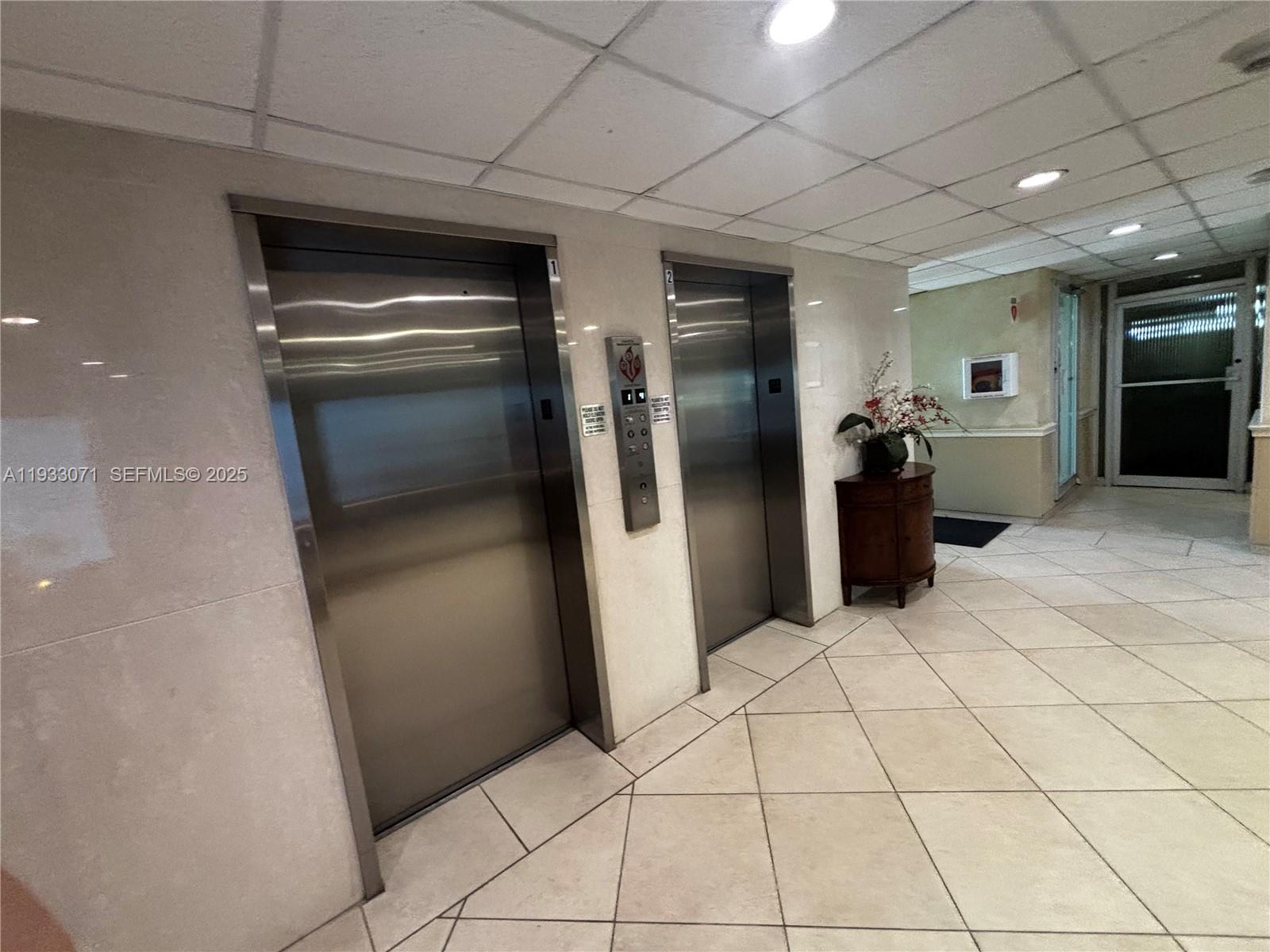 COUNTRY CLUB TOWERS CONDO - Residential