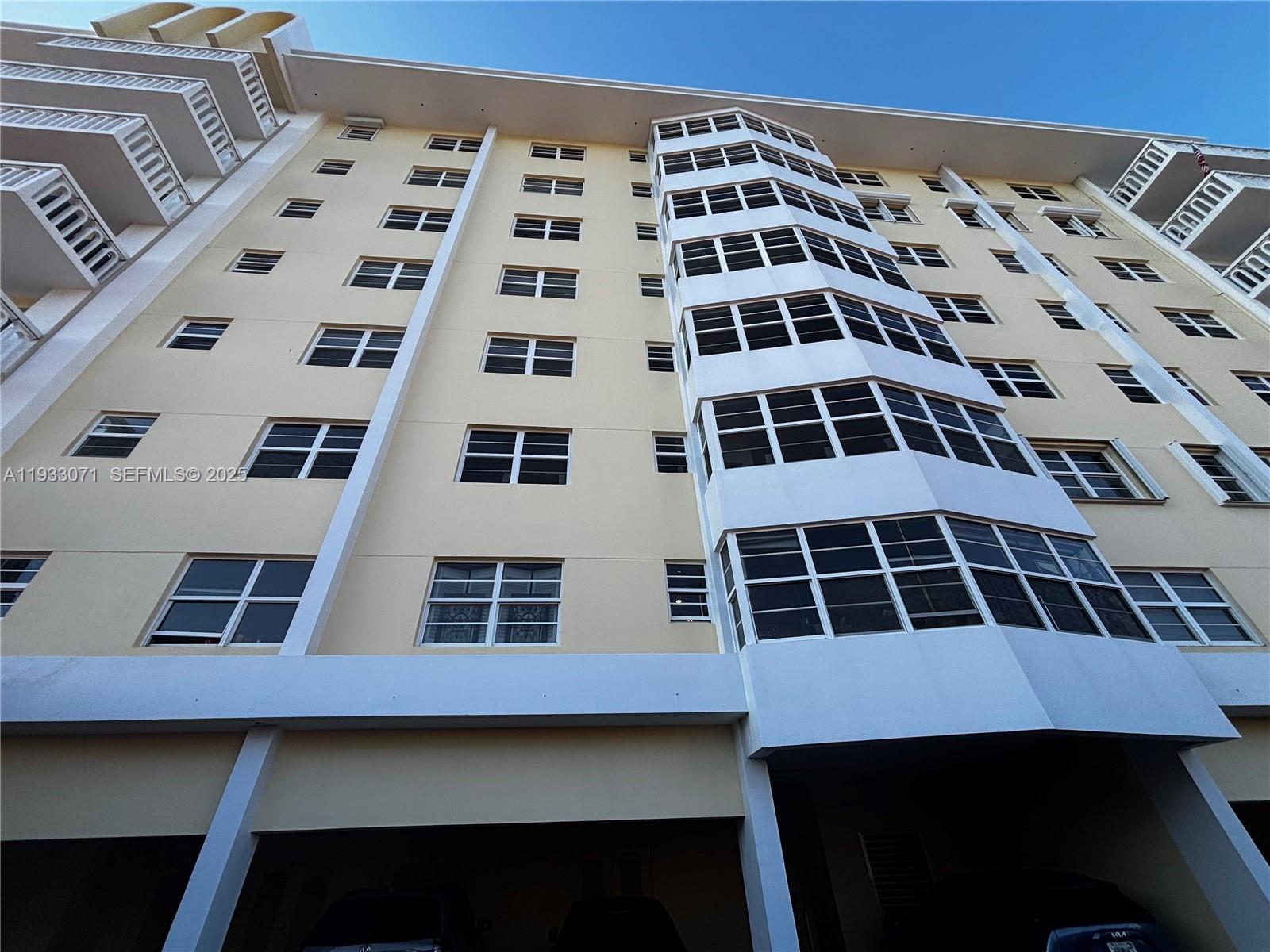 COUNTRY CLUB TOWERS CONDO - Residential