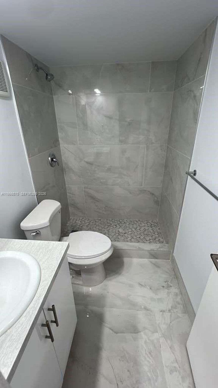 TWO BEDROOM ONE BATH ON 4TH FLOOR IN HIALEAH ON PALM AVENUE. PLEASE CALL OFFICE NUMBER FOR SHOWING INSTRUCTIONS