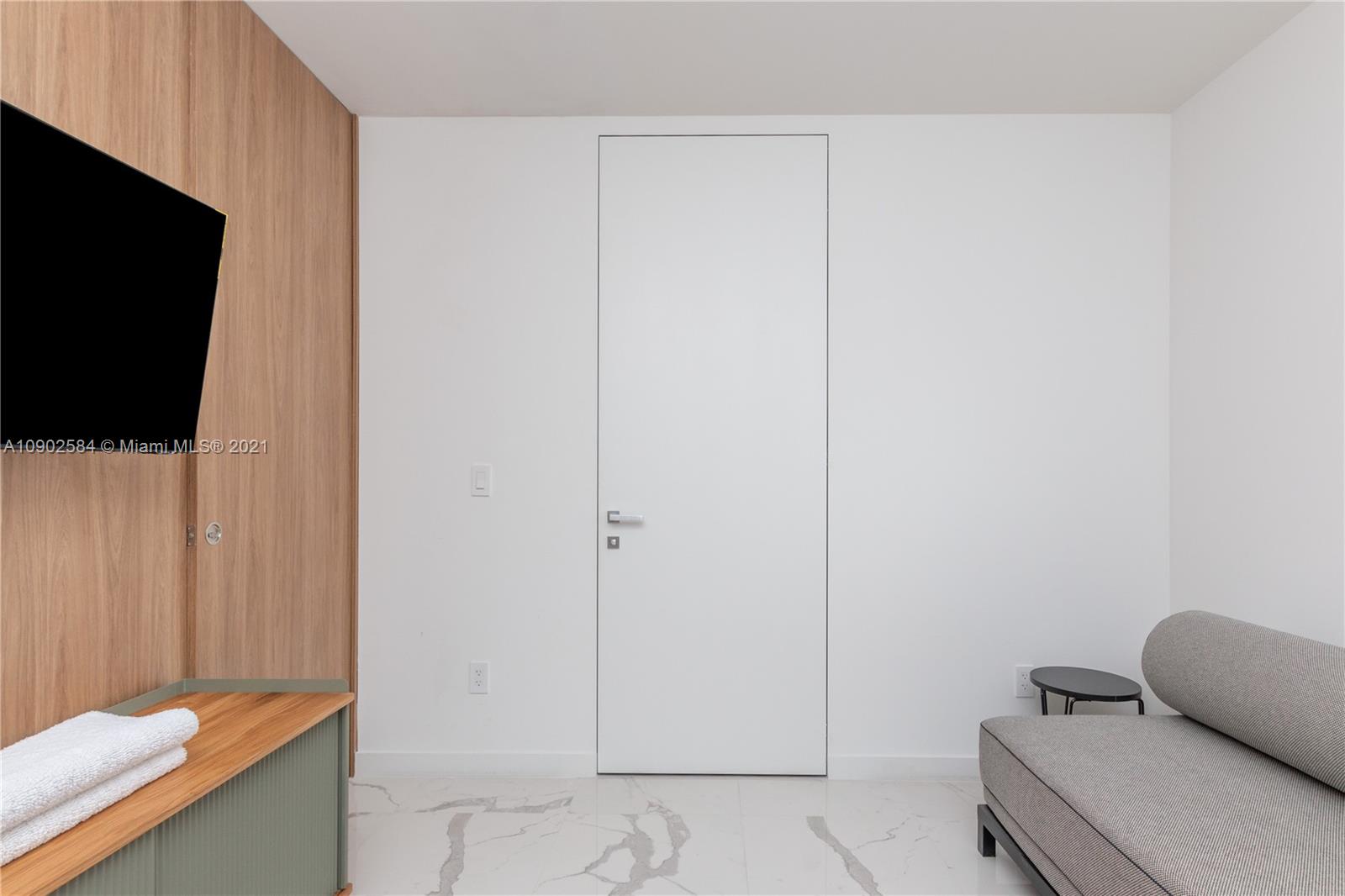 18975 COLLINS CONDO - Residential