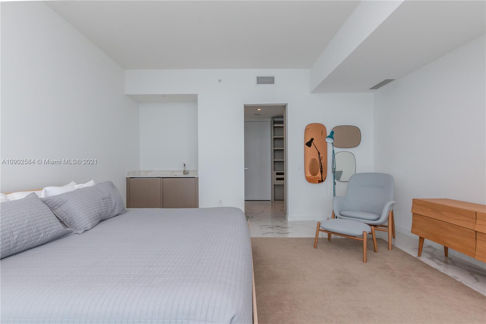 18975 COLLINS CONDO - Residential