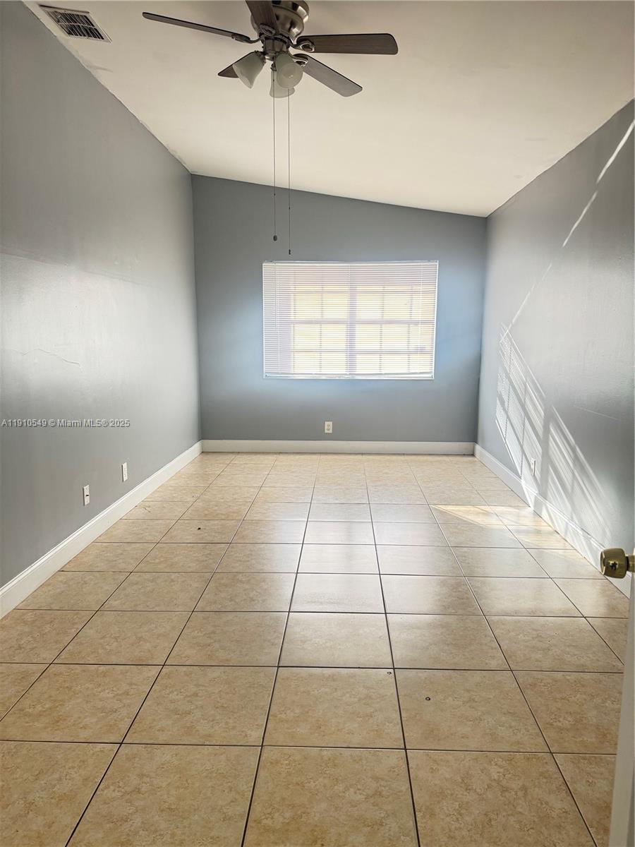 NORTH LAUDERDALE ESTATES - Residential Lease