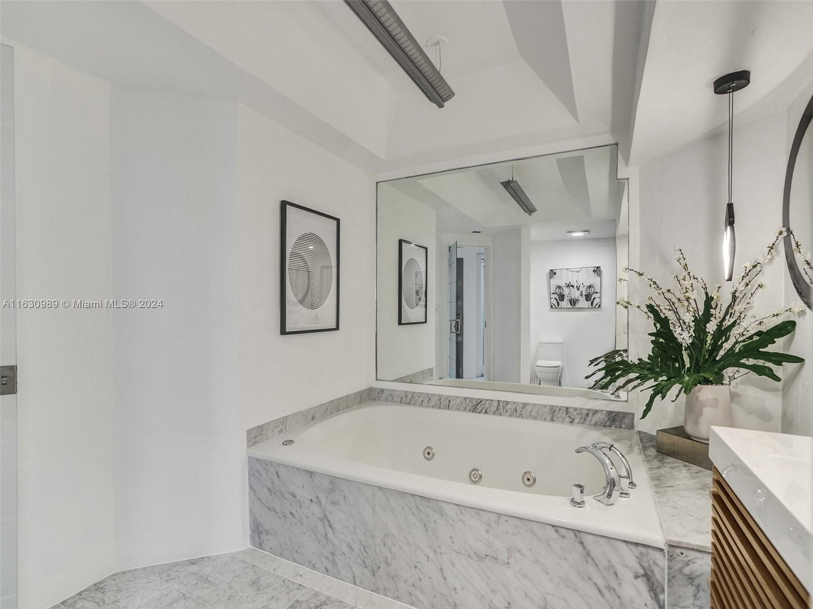 4000 ISL BLVD WILLIAMS IS - Residential