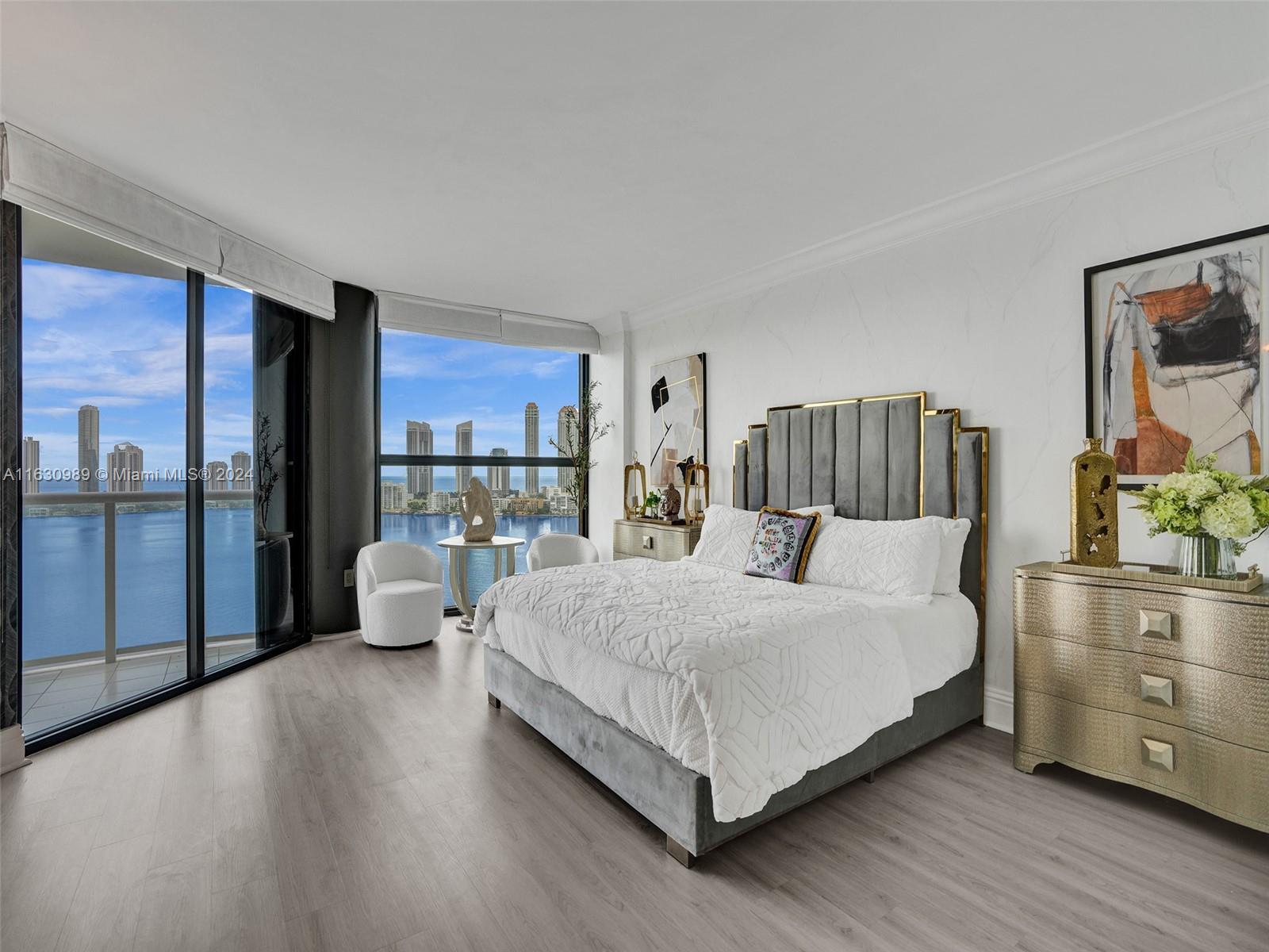 4000 ISL BLVD WILLIAMS IS - Residential