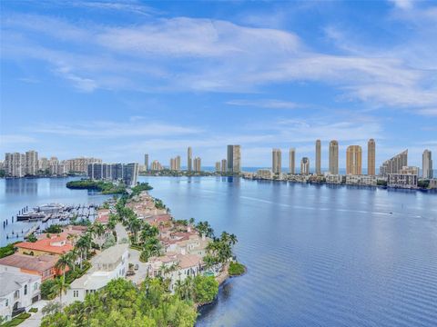 A home in Aventura